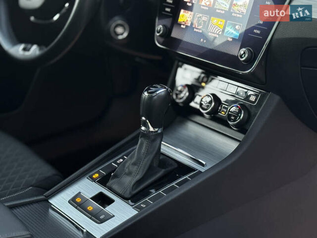 Синий Шкода Суперб, объемом двигателя 1.97 л и пробегом 225 тыс. км за 24650 $, фото 54 на Automoto.ua