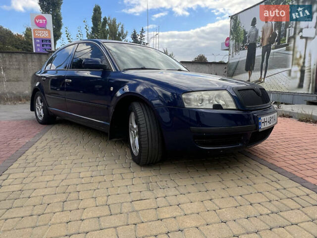 Синий Шкода Суперб, объемом двигателя 2.5 л и пробегом 270 тыс. км за 3300 $, фото 1 на Automoto.ua