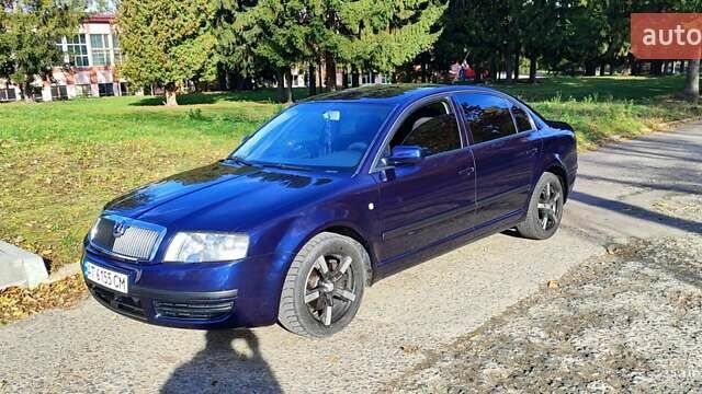 Шкода Суперб 2003 в Бурштыне на Automoto.ua Синий Шкода Суперб, объемом двигателя 1.9 л и пробегом 450 тыс. км за 5000 $, фото 6 на Automoto.ua