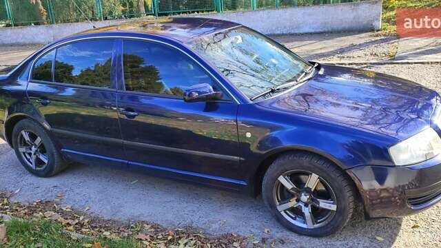 Шкода Суперб 2003 в Бурштыне на Automoto.ua Синий Шкода Суперб, объемом двигателя 1.9 л и пробегом 450 тыс. км за 5000 $, фото 2 на Automoto.ua