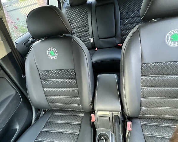 Шкода Суперб 2005 у Чечельнике на Automoto.ua Синій Шкода Суперб, об'ємом двигуна 1.8 л та пробігом 290 тис. км за 4800 $, фото 11 на Automoto.ua