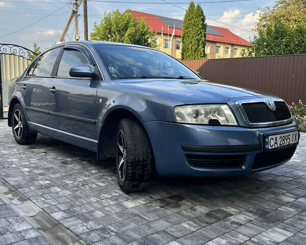 Шкода Суперб 2005 у Чечельнике на Automoto.ua Синій Шкода Суперб, об'ємом двигуна 1.8 л та пробігом 290 тис. км за 4800 $, фото 6 на Automoto.ua
