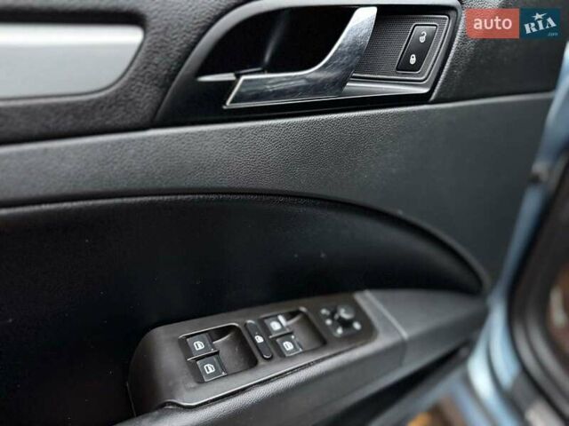 Синий Шкода Суперб, объемом двигателя 2 л и пробегом 345 тыс. км за 8640 $, фото 25 на Automoto.ua