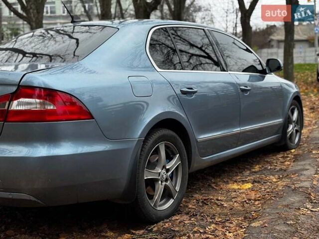 Синий Шкода Суперб, объемом двигателя 2 л и пробегом 345 тыс. км за 8640 $, фото 12 на Automoto.ua