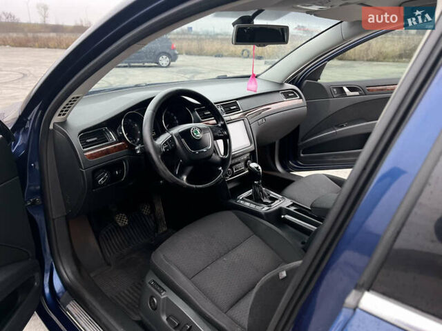 Синій Шкода Суперб, об'ємом двигуна 1.8 л та пробігом 248 тис. км за 7199 $, фото 7 на Automoto.ua
