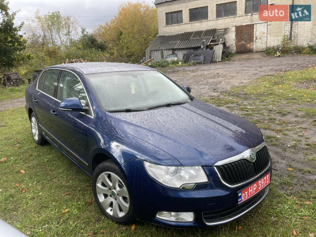 Синій Шкода Суперб, об'ємом двигуна 1.8 л та пробігом 220 тис. км за 7300 $, фото 1 на Automoto.ua