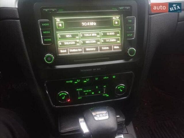 Синий Шкода Суперб, объемом двигателя 2 л и пробегом 314 тыс. км за 8600 $, фото 12 на Automoto.ua