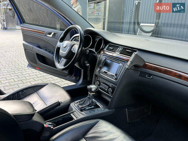 Синій Шкода Суперб, об'ємом двигуна 2 л та пробігом 313 тис. км за 10600 $, фото 56 на Automoto.ua