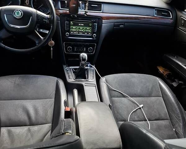 Синій Шкода Суперб, об'ємом двигуна 1.8 л та пробігом 369 тис. км за 6800 $, фото 10 на Automoto.ua