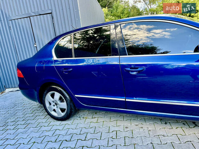 Синій Шкода Суперб, об'ємом двигуна 2 л та пробігом 313 тис. км за 10600 $, фото 6 на Automoto.ua