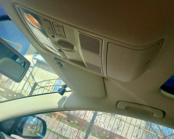 Синий Шкода Суперб, объемом двигателя 1.6 л и пробегом 195 тыс. км за 10900 $, фото 10 на Automoto.ua