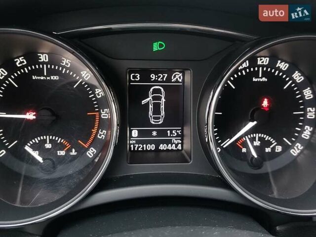 Синий Шкода Суперб, объемом двигателя 1.6 л и пробегом 172 тыс. км за 13000 $, фото 19 на Automoto.ua