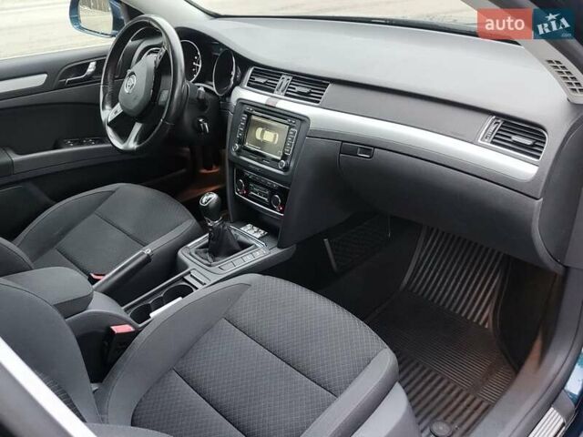 Синий Шкода Суперб, объемом двигателя 1.6 л и пробегом 172 тыс. км за 13000 $, фото 21 на Automoto.ua