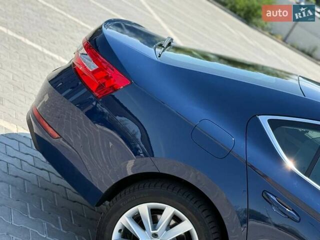 Синій Шкода Суперб, об'ємом двигуна 1.6 л та пробігом 284 тис. км за 13500 $, фото 17 на Automoto.ua
