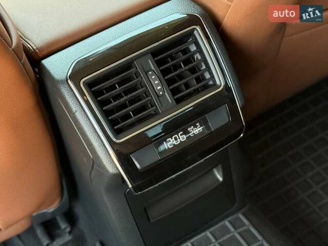 Синій Шкода Суперб, об'ємом двигуна 1.6 л та пробігом 284 тис. км за 13500 $, фото 47 на Automoto.ua