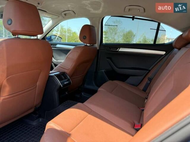 Синій Шкода Суперб, об'ємом двигуна 1.6 л та пробігом 284 тис. км за 13500 $, фото 24 на Automoto.ua