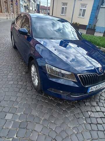 Синий Шкода Суперб, объемом двигателя 1.97 л и пробегом 277 тыс. км за 15000 $, фото 6 на Automoto.ua