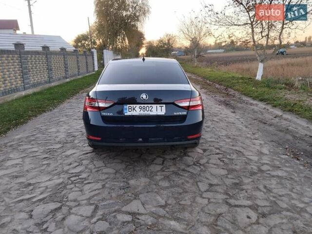 Синий Шкода Суперб, объемом двигателя 1.97 л и пробегом 221 тыс. км за 13700 $, фото 5 на Automoto.ua