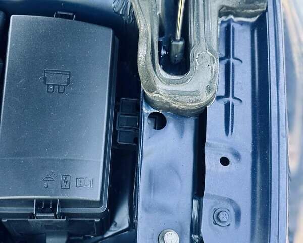 Синій Шкода Суперб, об'ємом двигуна 2.01 л та пробігом 296 тис. км за 15200 $, фото 15 на Automoto.ua