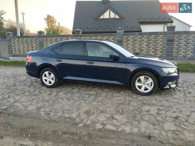 Синий Шкода Суперб, объемом двигателя 1.97 л и пробегом 221 тыс. км за 13700 $, фото 3 на Automoto.ua