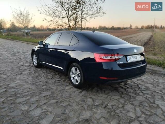 Синий Шкода Суперб, объемом двигателя 1.97 л и пробегом 221 тыс. км за 13700 $, фото 6 на Automoto.ua