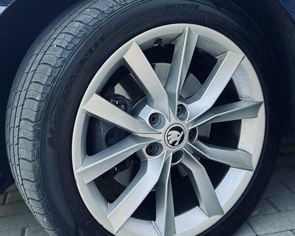 Синій Шкода Суперб, об'ємом двигуна 2.01 л та пробігом 296 тис. км за 15200 $, фото 8 на Automoto.ua