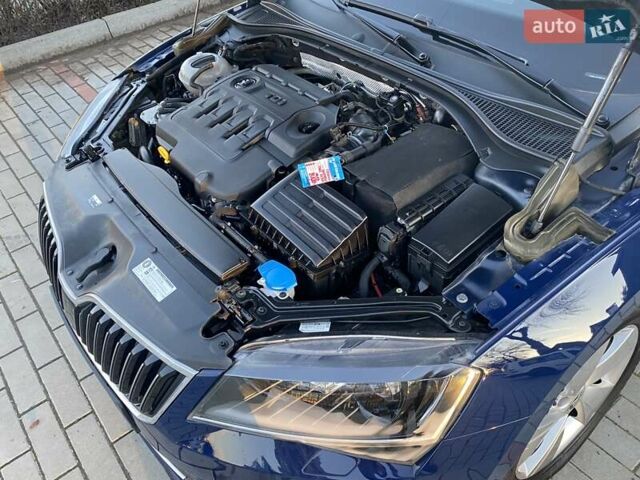 Синий Шкода Суперб, объемом двигателя 2 л и пробегом 141 тыс. км за 17200 $, фото 24 на Automoto.ua