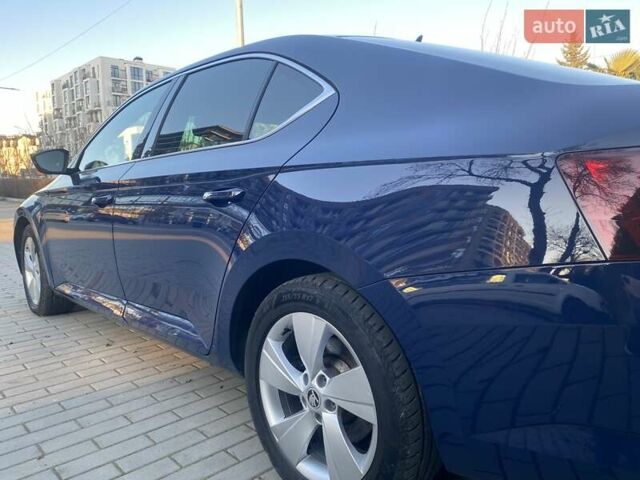 Синий Шкода Суперб, объемом двигателя 2 л и пробегом 141 тыс. км за 17200 $, фото 7 на Automoto.ua