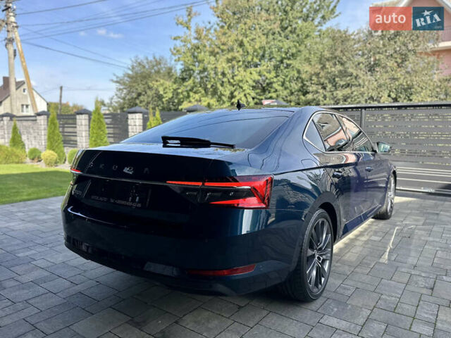 Синий Шкода Суперб, объемом двигателя 1.97 л и пробегом 101 тыс. км за 28499 $, фото 4 на Automoto.ua