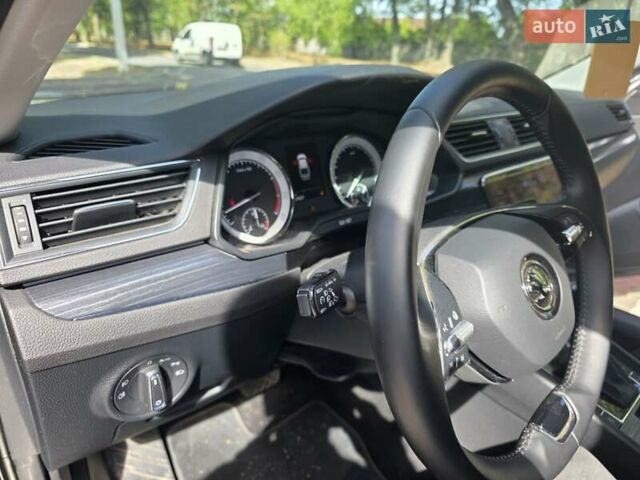 Синій Шкода Суперб, об'ємом двигуна 1.98 л та пробігом 24 тис. км за 33000 $, фото 15 на Automoto.ua