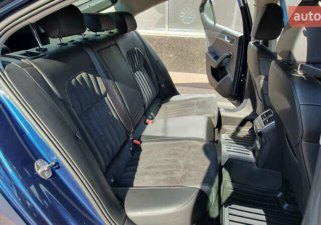 Синий Шкода Суперб, объемом двигателя 2 л и пробегом 78 тыс. км за 30900 $, фото 23 на Automoto.ua
