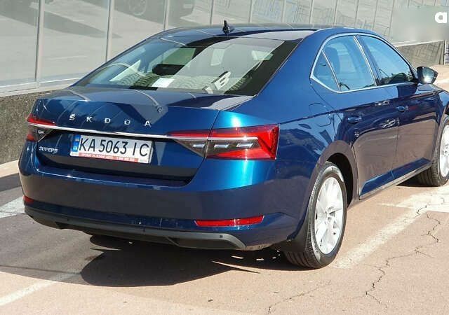 Синій Шкода Суперб, об'ємом двигуна 2 л та пробігом 78 тис. км за 33900 $, фото 2 на Automoto.ua