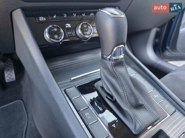 Синий Шкода Суперб, объемом двигателя 1.98 л и пробегом 25 тыс. км за 30999 $, фото 19 на Automoto.ua