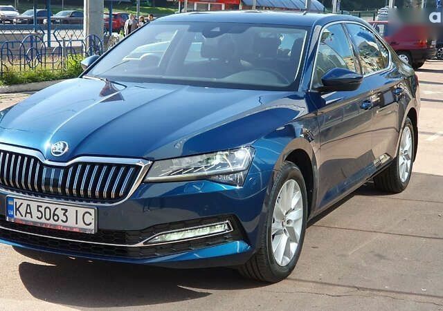 Синій Шкода Суперб, об'ємом двигуна 2 л та пробігом 78 тис. км за 33900 $, фото 1 на Automoto.ua