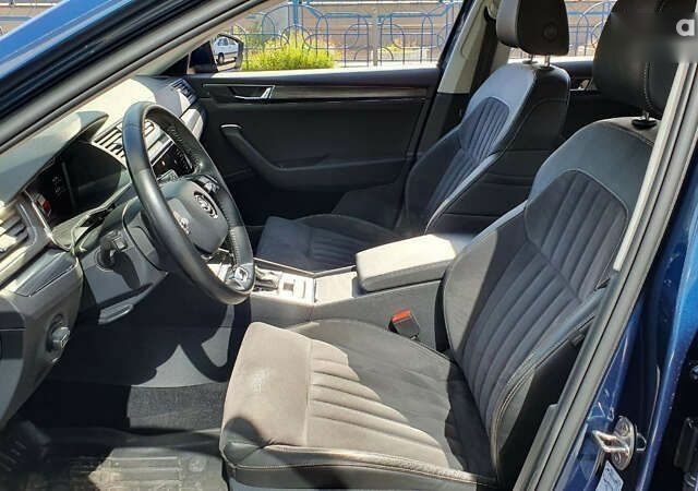 Синій Шкода Суперб, об'ємом двигуна 2 л та пробігом 78 тис. км за 33900 $, фото 8 на Automoto.ua