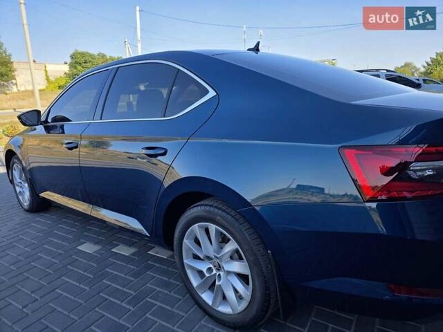 Синий Шкода Суперб, объемом двигателя 1.98 л и пробегом 25 тыс. км за 30999 $, фото 14 на Automoto.ua