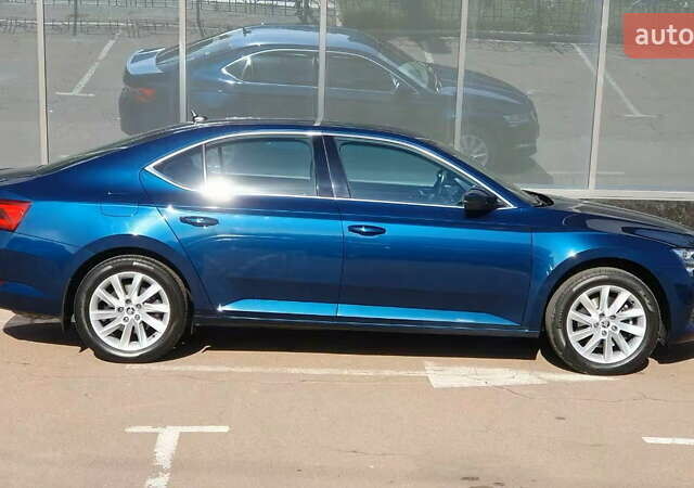 Синий Шкода Суперб, объемом двигателя 2 л и пробегом 78 тыс. км за 30900 $, фото 1 на Automoto.ua