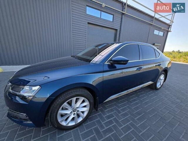 Синий Шкода Суперб, объемом двигателя 1.98 л и пробегом 25 тыс. км за 30999 $, фото 7 на Automoto.ua