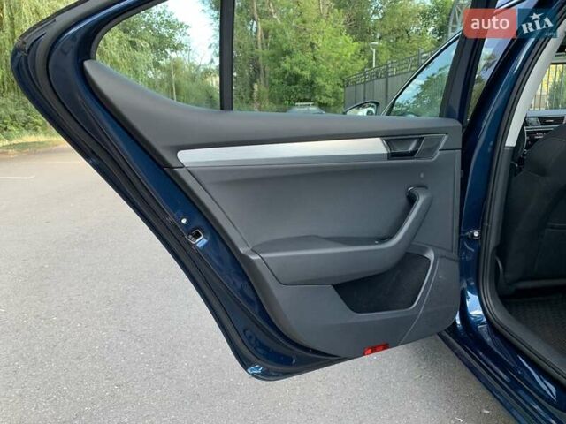 Синий Шкода Суперб, объемом двигателя 1.98 л и пробегом 34 тыс. км за 31500 $, фото 46 на Automoto.ua