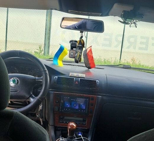 Зелений Шкода Суперб, об'ємом двигуна 1.8 л та пробігом 310 тис. км за 6000 $, фото 11 на Automoto.ua