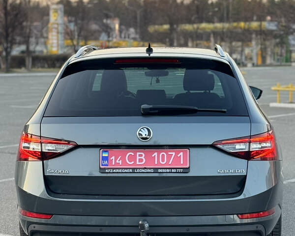 Зеленый Шкода Суперб, объемом двигателя 2 л и пробегом 280 тыс. км за 15999 $, фото 8 на Automoto.ua