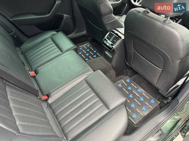 Зелений Шкода Суперб, об'ємом двигуна 2 л та пробігом 236 тис. км за 23900 $, фото 36 на Automoto.ua