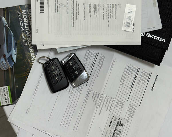 Зеленый Шкода Суперб, объемом двигателя 2 л и пробегом 140 тыс. км за 30000 $, фото 50 на Automoto.ua
