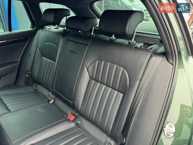 Зелений Шкода Суперб, об'ємом двигуна 2 л та пробігом 236 тис. км за 23900 $, фото 4 на Automoto.ua