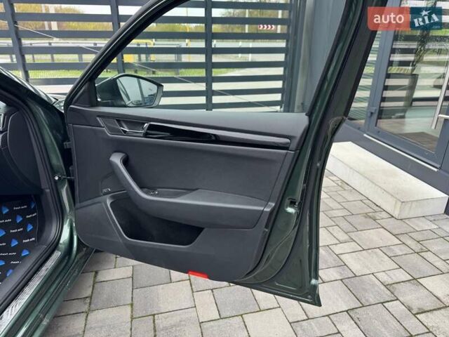 Зелений Шкода Суперб, об'ємом двигуна 2 л та пробігом 236 тис. км за 23900 $, фото 37 на Automoto.ua