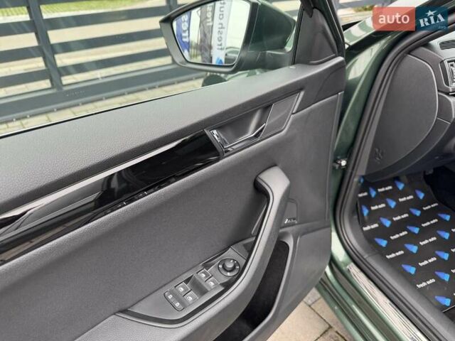 Зелений Шкода Суперб, об'ємом двигуна 2 л та пробігом 236 тис. км за 23900 $, фото 14 на Automoto.ua