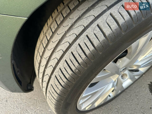 Зелений Шкода Суперб, об'ємом двигуна 2 л та пробігом 84 тис. км за 34900 $, фото 28 на Automoto.ua