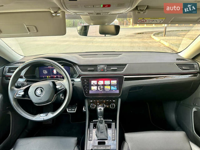 Зелений Шкода Суперб, об'ємом двигуна 2 л та пробігом 84 тис. км за 34900 $, фото 14 на Automoto.ua