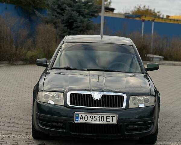 Шкода Суперб 2003 у Жмеренке на Automoto.ua Зелений Шкода Суперб, об'ємом двигуна 1.78 л та пробігом 304 тис. км за 3699 $, фото 1 на Automoto.ua
