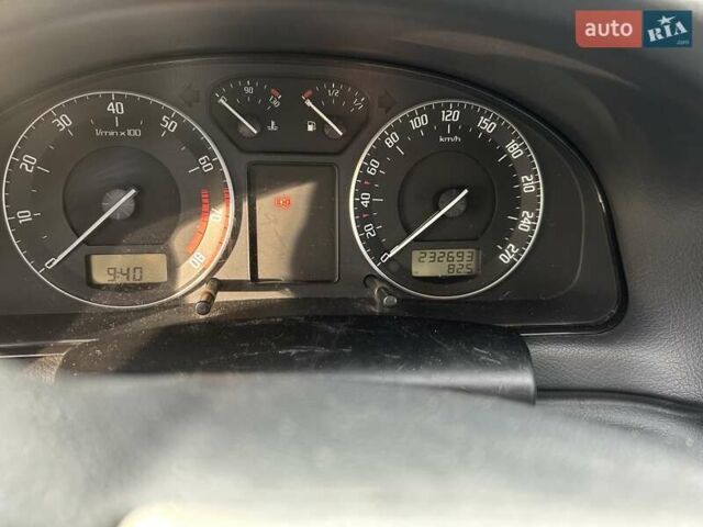 Зеленый Шкода Суперб, объемом двигателя 1.78 л и пробегом 230 тыс. км за 4000 $, фото 9 на Automoto.ua